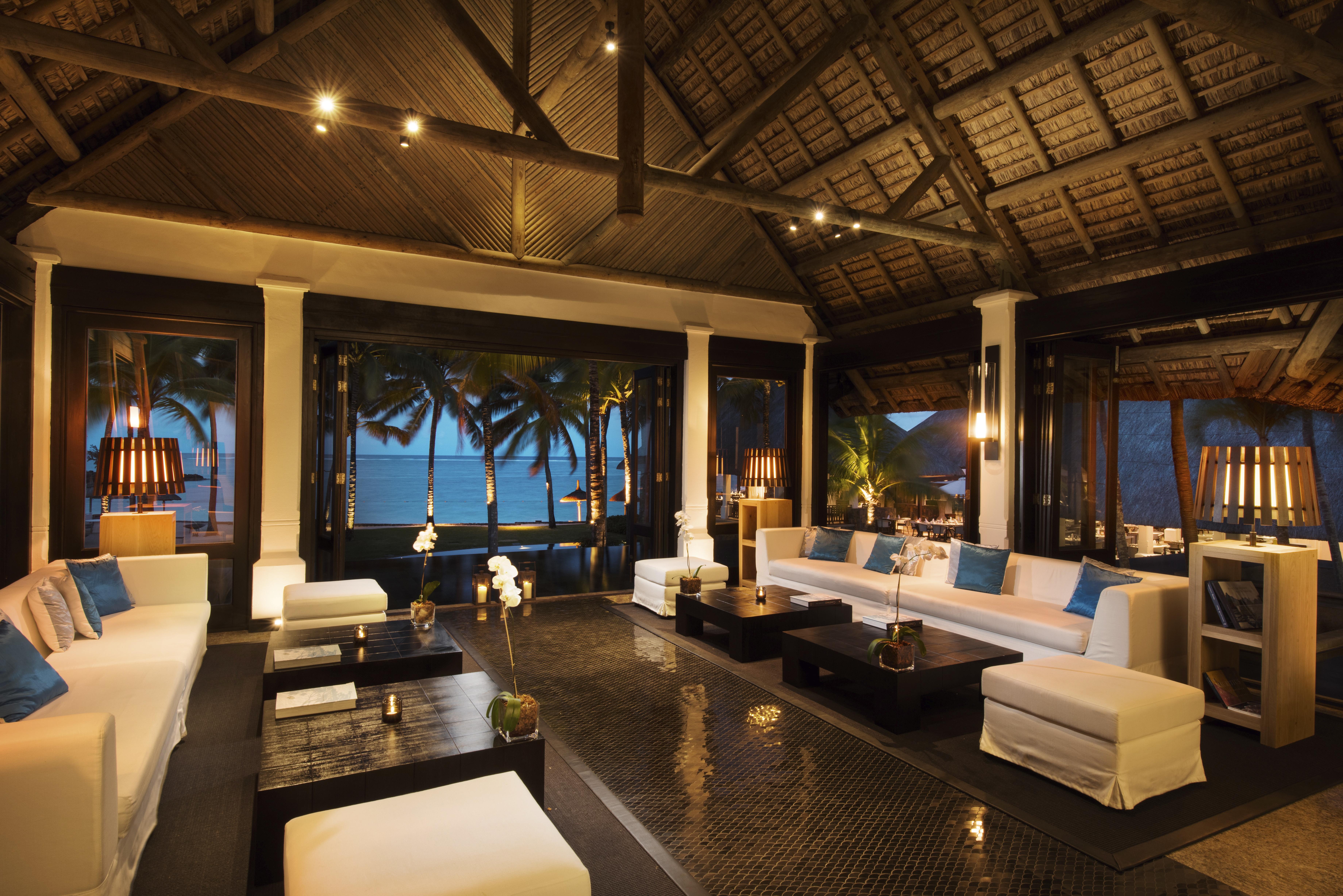 Constance Belle Mare Plage Exterior foto The interior of the resort