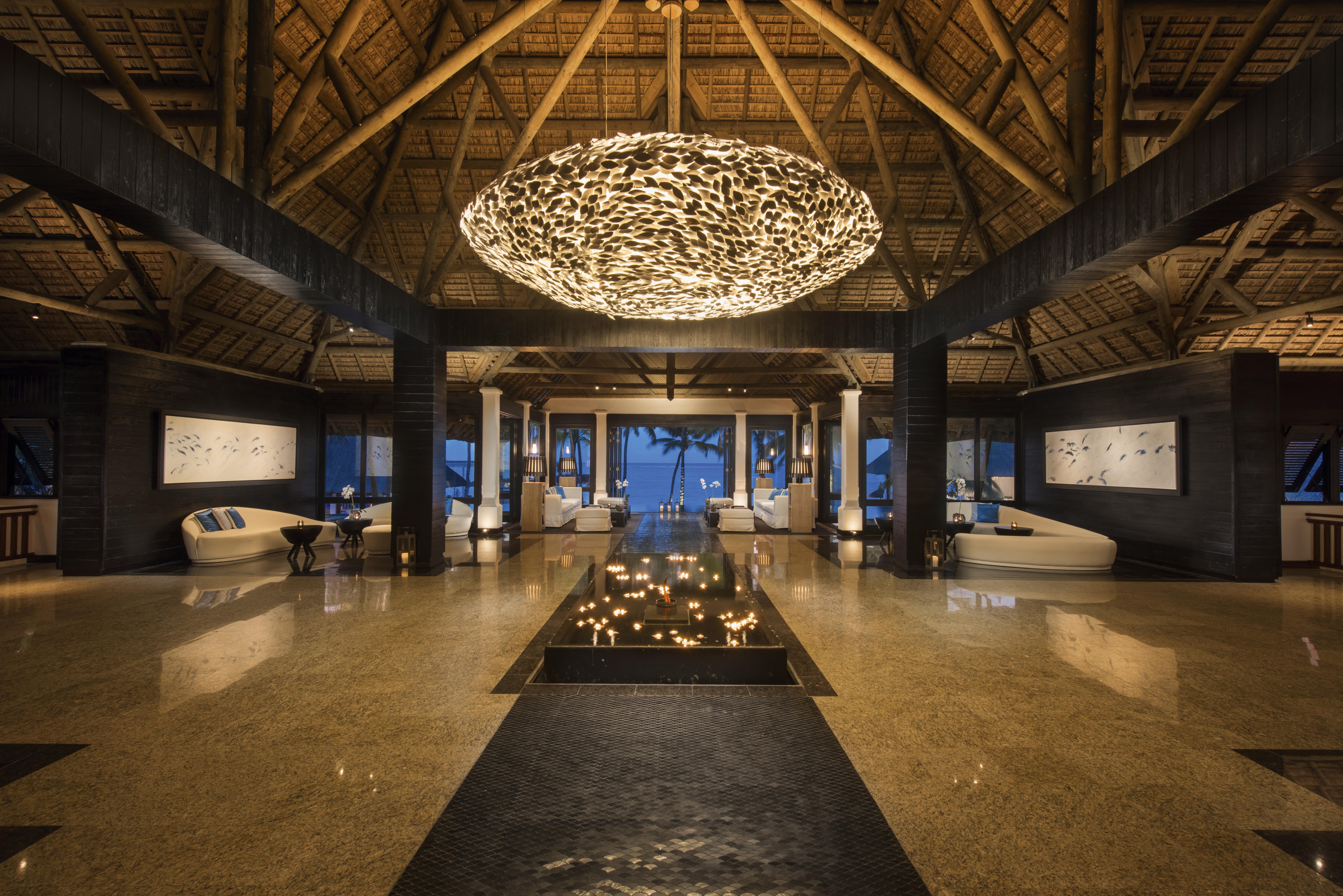 Constance Belle Mare Plage Exterior foto The lobby of the resort