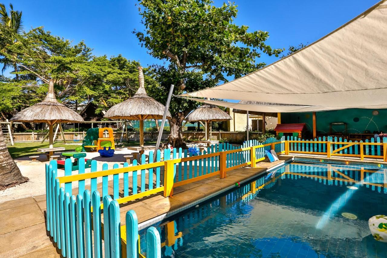 Constance Belle Mare Plage Exterior foto Dolphin Cove