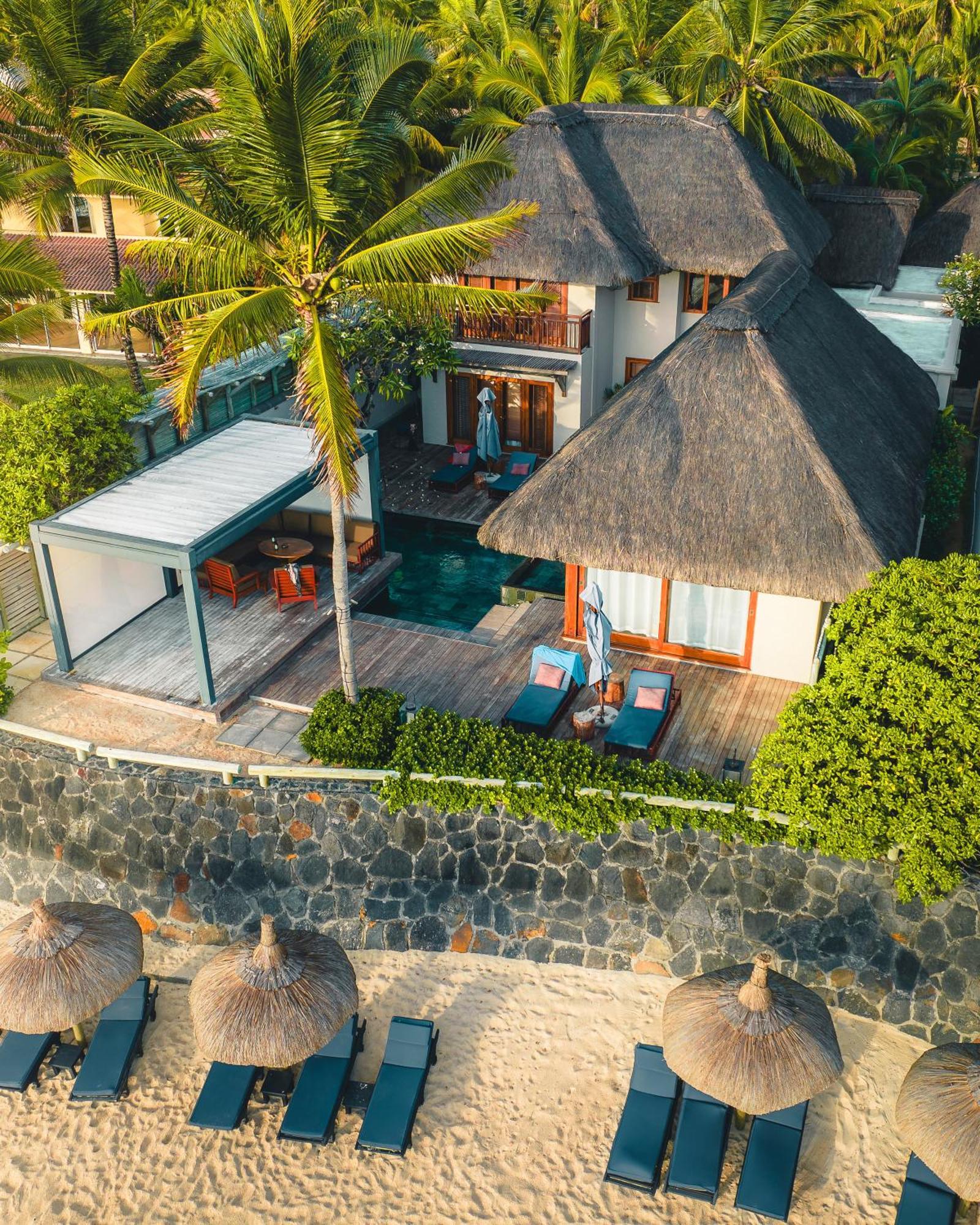 Constance Belle Mare Plage Exterior foto A villa at the resort